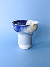 Charger l&#39;image dans la galerie, Vase . BLEU COBALT . CONFLUENCE
